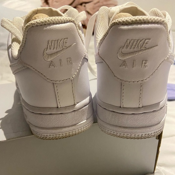 Nike Air Force 1s women’s size 5 - Picture 2 of 5